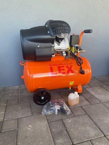 Компресор LEX LXC50V [50 л/3.3 кВт/220В/8 барів/430 л/хв.  2 циліндри] LXC50V фото